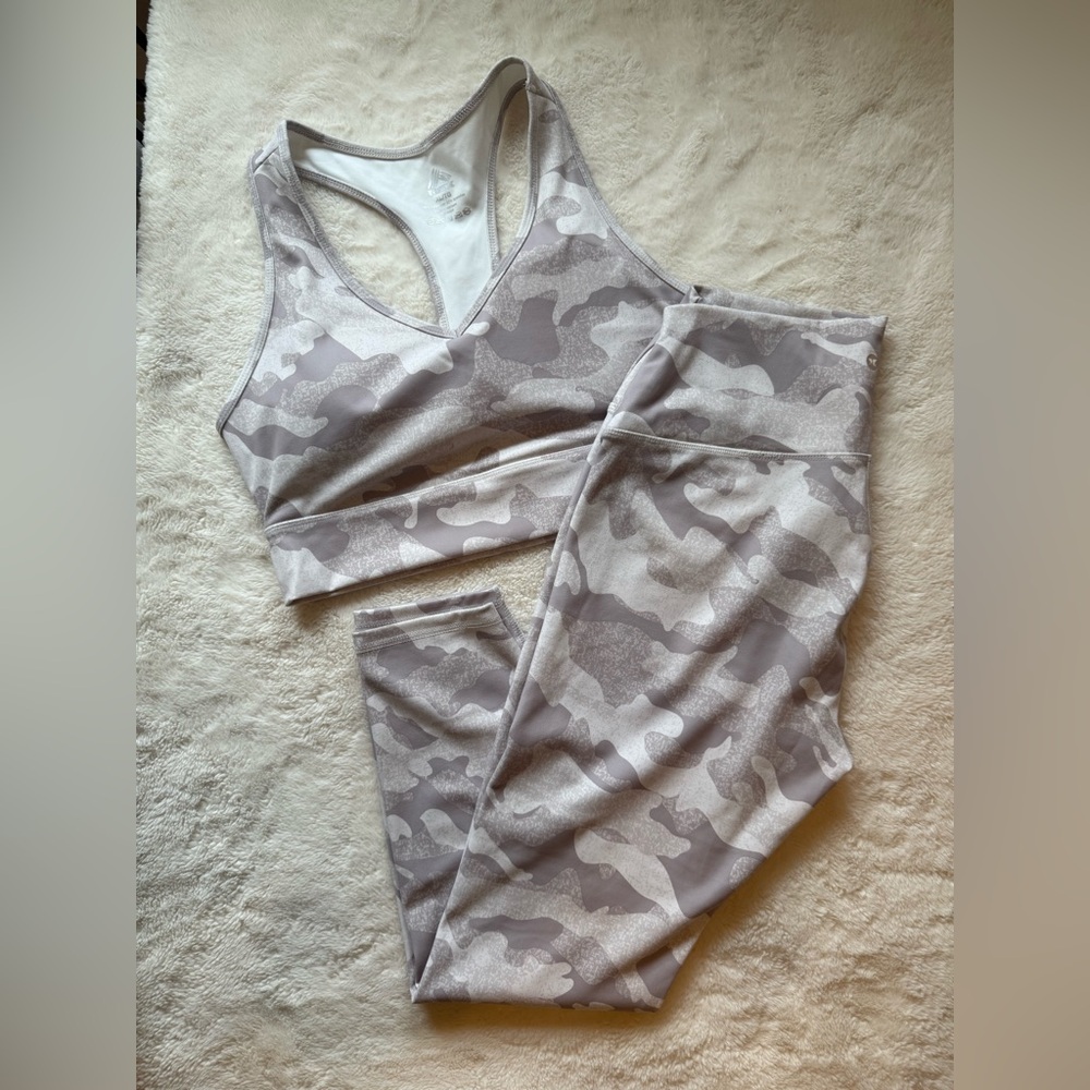 RBX White Camo Work Out Set